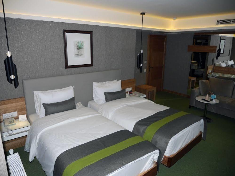 The Crater Hotel Tatvan Buitenkant foto