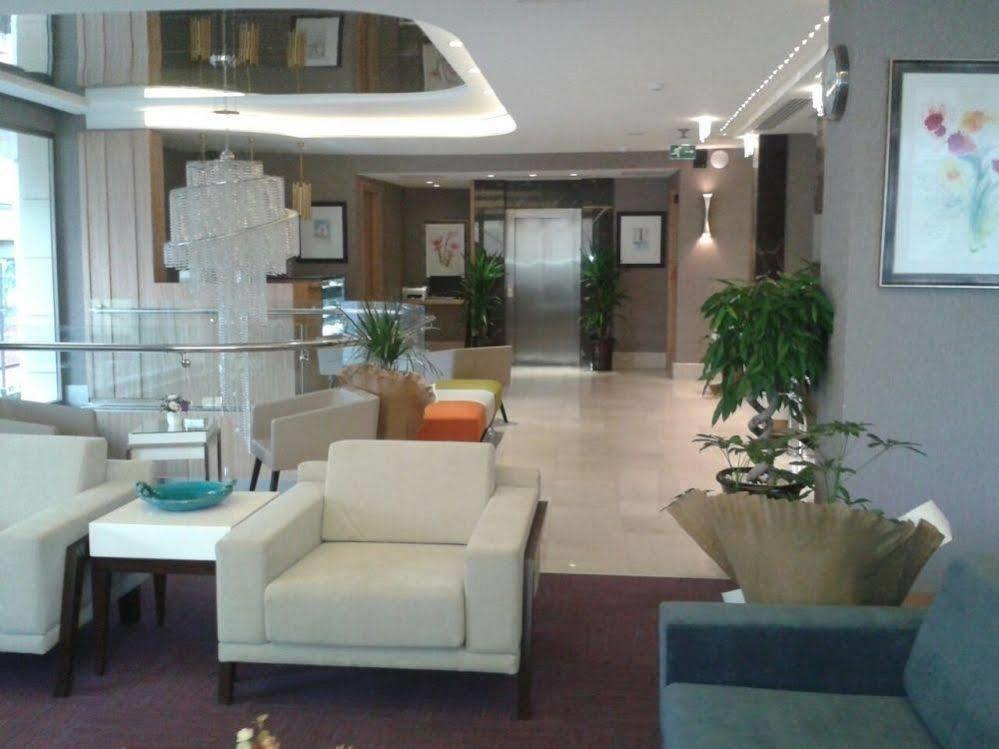 The Crater Hotel Tatvan Buitenkant foto